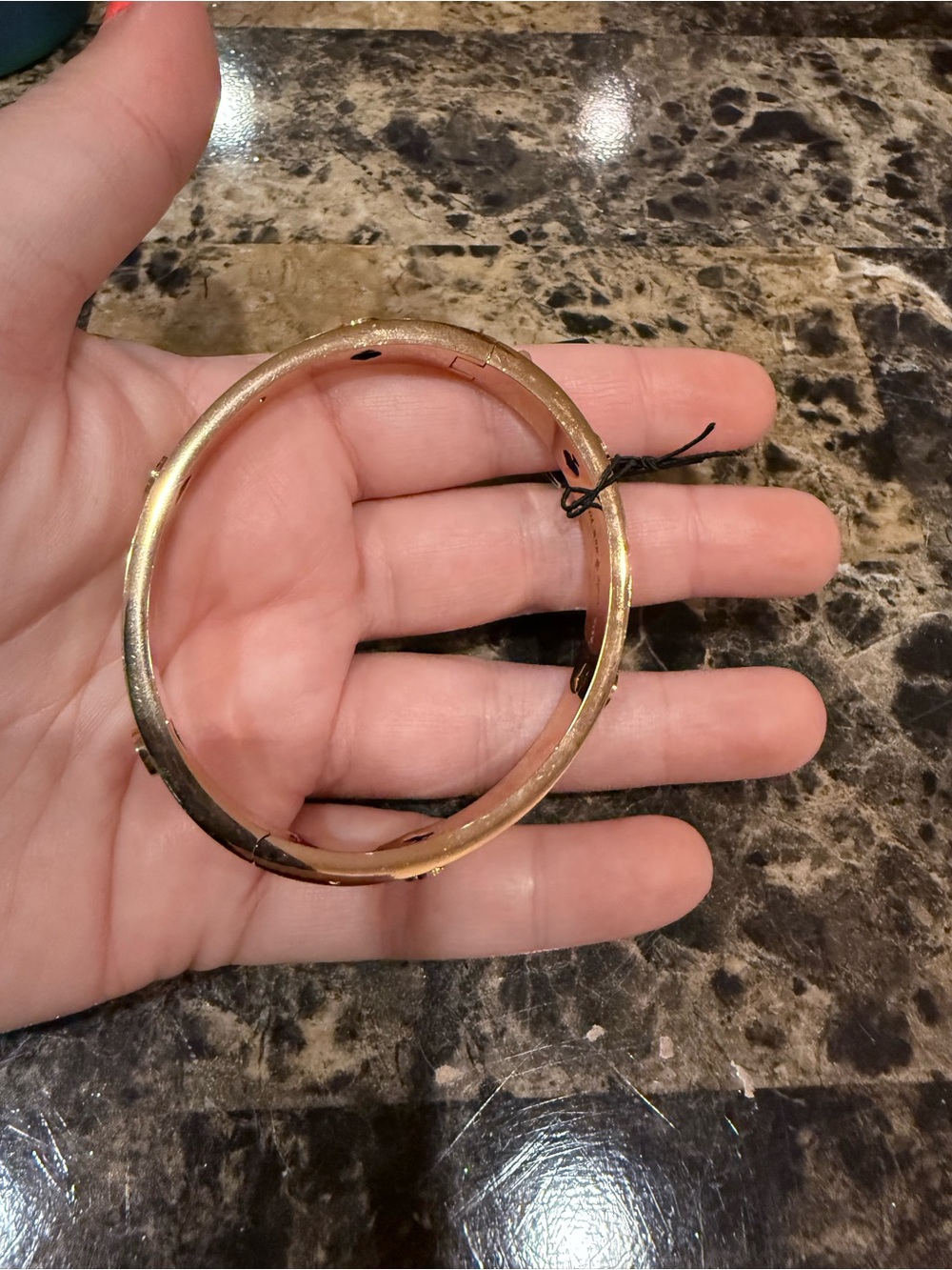 Kate Spade “Spot The Spade" Gold-Tone Hinged Bangle Bracelet - Picture 7 of 9